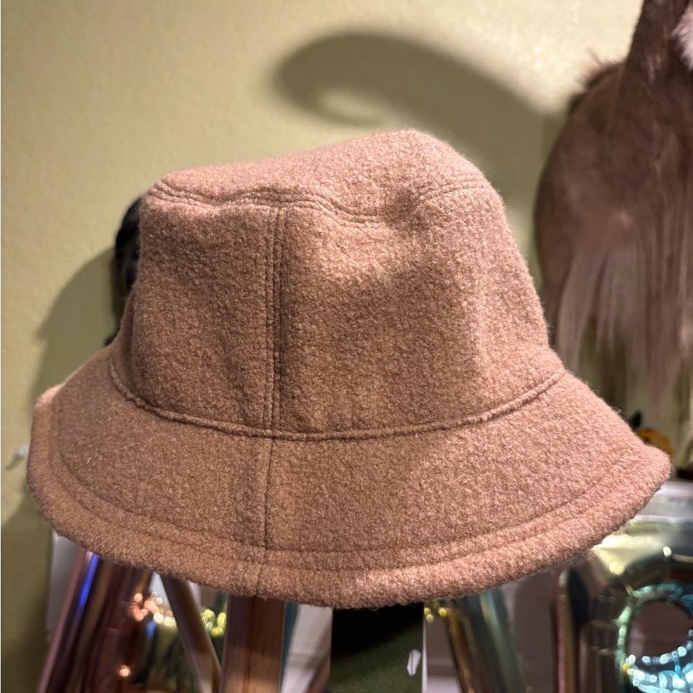 Gucci Camel Wool Bucket Hat - Picture 3 of 8